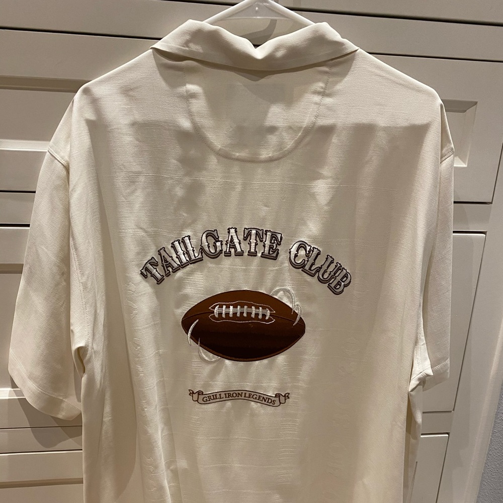 Tommy Bahama cowboys shirt